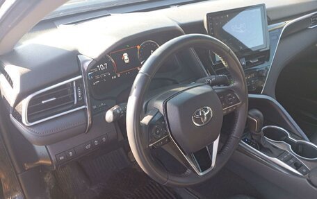 Toyota Camry, 2022 год, 3 199 000 рублей, 1 фотография