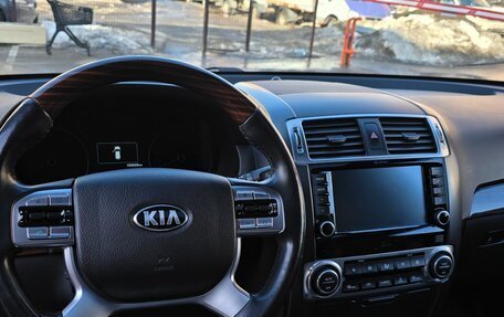 KIA Mohave I, 2017 год, 2 765 000 рублей, 16 фотография