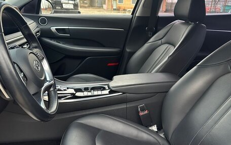 Hyundai Sonata VIII, 2019 год, 2 100 000 рублей, 8 фотография