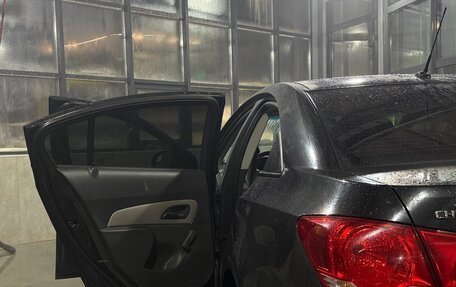 Chevrolet Cruze II, 2010 год, 750 000 рублей, 7 фотография