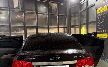 Chevrolet Cruze II, 2010 год, 750 000 рублей, 5 фотография