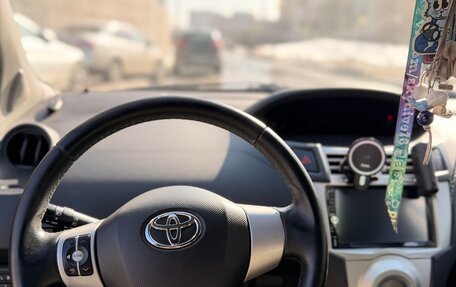 Toyota Yaris III рестайлинг, 2008 год, 700 000 рублей, 9 фотография