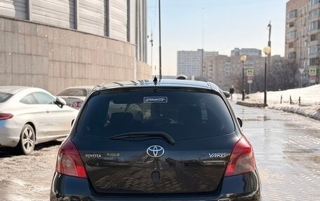 Toyota Yaris III рестайлинг, 2008 год, 700 000 рублей, 6 фотография