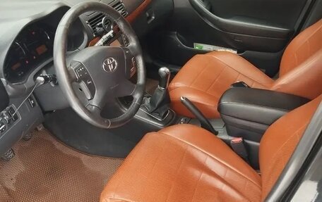 Toyota Avensis III рестайлинг, 2007 год, 1 050 000 рублей, 17 фотография