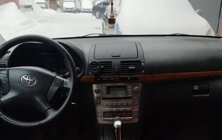 Toyota Avensis III рестайлинг, 2007 год, 1 050 000 рублей, 15 фотография