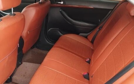 Toyota Avensis III рестайлинг, 2007 год, 1 050 000 рублей, 19 фотография