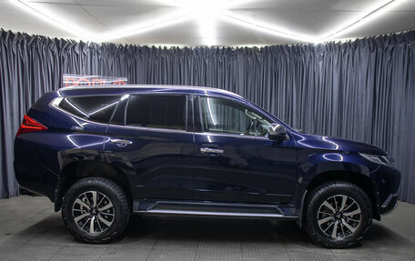 Mitsubishi Pajero Sport III рестайлинг, 2020 год, 4 198 000 рублей, 4 фотография