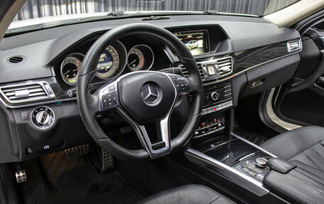 Mercedes-Benz E-Класс, 2015 год, 3 398 000 рублей, 16 фотография