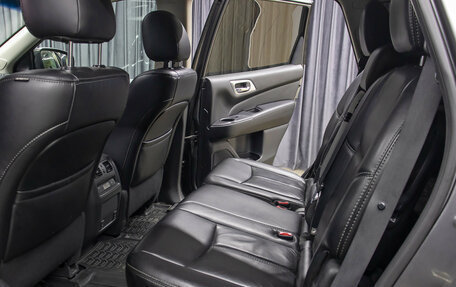 Nissan Pathfinder, 2016 год, 1 898 000 рублей, 12 фотография