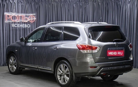 Nissan Pathfinder, 2016 год, 1 898 000 рублей, 7 фотография