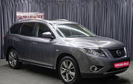 Nissan Pathfinder, 2016 год, 1 898 000 рублей, 3 фотография