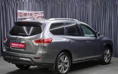 Nissan Pathfinder, 2016 год, 1 898 000 рублей, 5 фотография