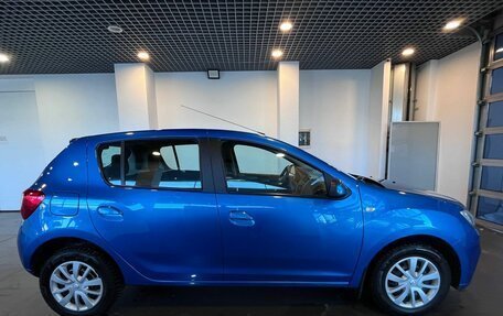 Renault Sandero II рестайлинг, 2019 год, 1 147 000 рублей, 2 фотография