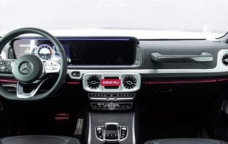 Mercedes-Benz G-Класс W463 рестайлинг _iii, 2022 год, 27 000 000 рублей, 10 фотография