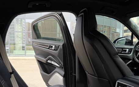 Porsche Cayenne III, 2021 год, 18 200 000 рублей, 12 фотография