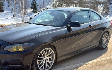 BMW 2 серия F22, 2017 год, 2 600 000 рублей, 2 фотография