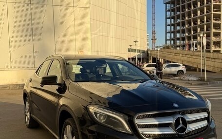 Mercedes-Benz GLA, 2015 год, 1 750 000 рублей, 2 фотография