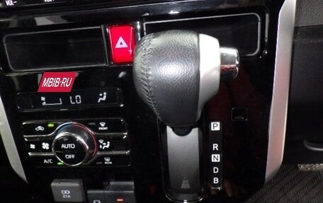 Toyota Roomy I, 2021 год, 1 400 000 рублей, 7 фотография