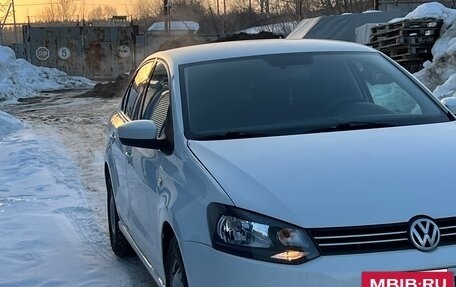 Volkswagen Polo VI (EU Market), 2011 год, 715 000 рублей, 3 фотография