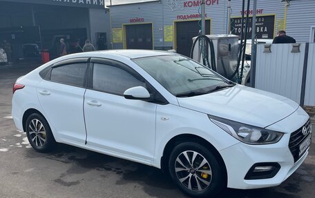 Hyundai Solaris II рестайлинг, 2019 год, 990 000 рублей, 4 фотография