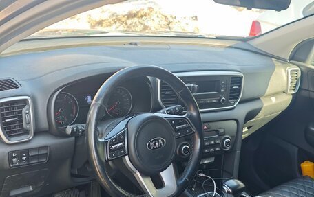 KIA Sportage IV рестайлинг, 2020 год, 2 480 000 рублей, 5 фотография