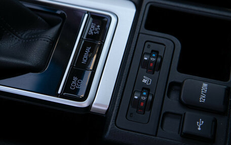 Toyota Land Cruiser Prado 150 рестайлинг 2, 2021 год, 5 628 000 рублей, 25 фотография