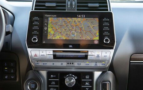 Toyota Land Cruiser Prado 150 рестайлинг 2, 2021 год, 5 628 000 рублей, 18 фотография