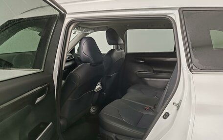 Toyota Highlander, 2025 год, 6 150 000 рублей, 12 фотография