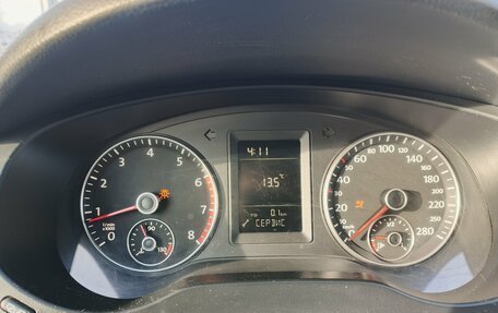 Volkswagen Jetta VI, 2011 год, 692 000 рублей, 11 фотография