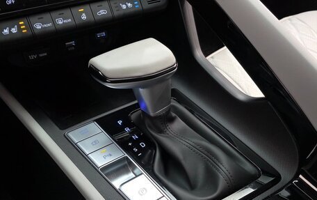 Hyundai Elantra, 2023 год, 2 280 000 рублей, 13 фотография