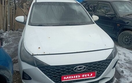 Hyundai Solaris II рестайлинг, 2020 год, 727 700 рублей, 1 фотография