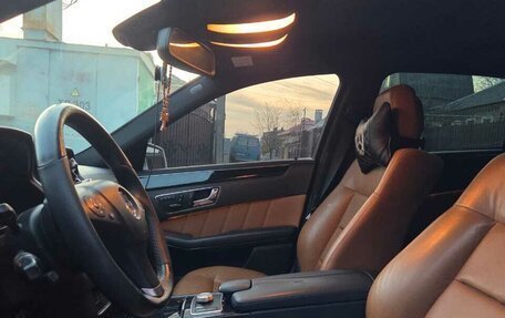 Mercedes-Benz E-Класс, 2011 год, 1 900 000 рублей, 5 фотография