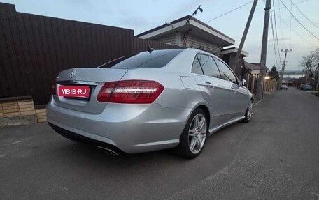 Mercedes-Benz E-Класс, 2011 год, 1 900 000 рублей, 6 фотография