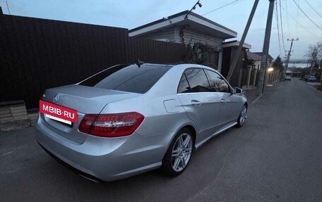 Mercedes-Benz E-Класс, 2011 год, 1 900 000 рублей, 12 фотография