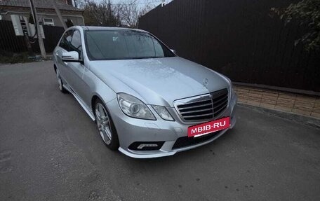 Mercedes-Benz E-Класс, 2011 год, 1 900 000 рублей, 13 фотография