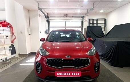 KIA Sportage IV рестайлинг, 2018 год, 2 179 000 рублей, 2 фотография