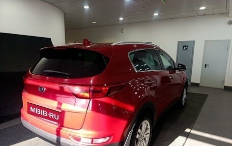 KIA Sportage IV рестайлинг, 2018 год, 2 179 000 рублей, 5 фотография