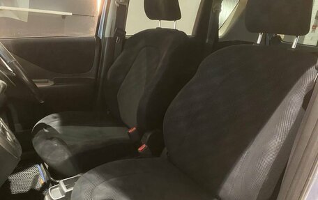 Toyota Ractis I, 2006 год, 625 000 рублей, 17 фотография