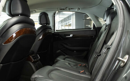 Audi A8, 2010 год, 1 499 000 рублей, 13 фотография