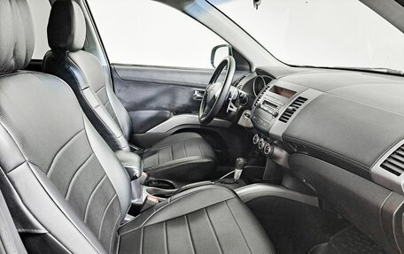 Mitsubishi Outlander III рестайлинг 3, 2010 год, 1 250 000 рублей, 13 фотография