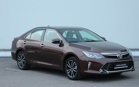 Toyota Camry, 2018 год, 2 499 999 рублей, 4 фотография