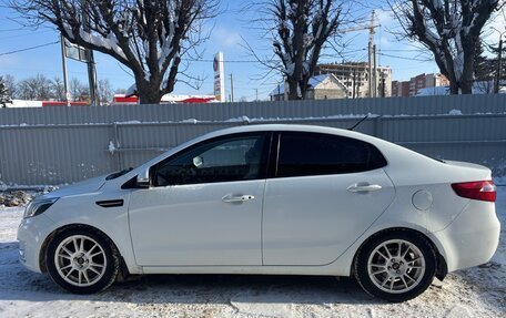 KIA Rio III рестайлинг, 2013 год, 900 000 рублей, 2 фотография