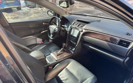 Toyota Camry, 2018 год, 1 990 000 рублей, 11 фотография