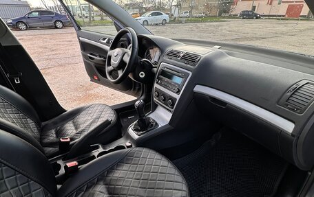 Skoda Octavia, 2011 год, 695 000 рублей, 11 фотография