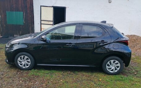 Toyota Yaris, 2020 год, 1 100 000 рублей, 3 фотография