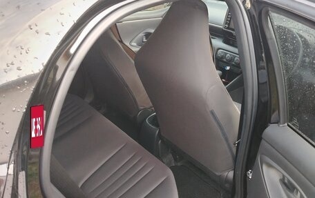 Toyota Yaris, 2020 год, 1 100 000 рублей, 7 фотография