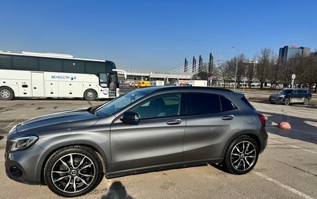 Mercedes-Benz GLA, 2019 год, 2 750 000 рублей, 2 фотография