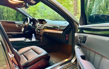 Mercedes-Benz E-Класс, 2012 год, 2 300 000 рублей, 18 фотография