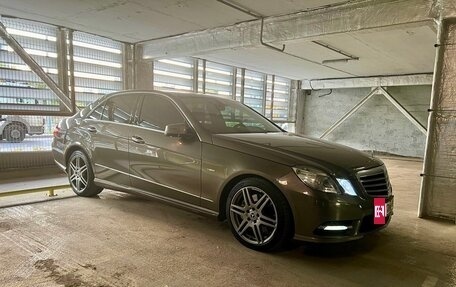 Mercedes-Benz E-Класс, 2012 год, 2 300 000 рублей, 24 фотография