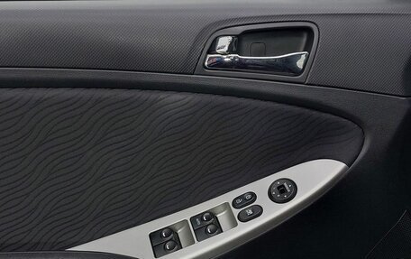 Hyundai Solaris II рестайлинг, 2013 год, 849 000 рублей, 15 фотография